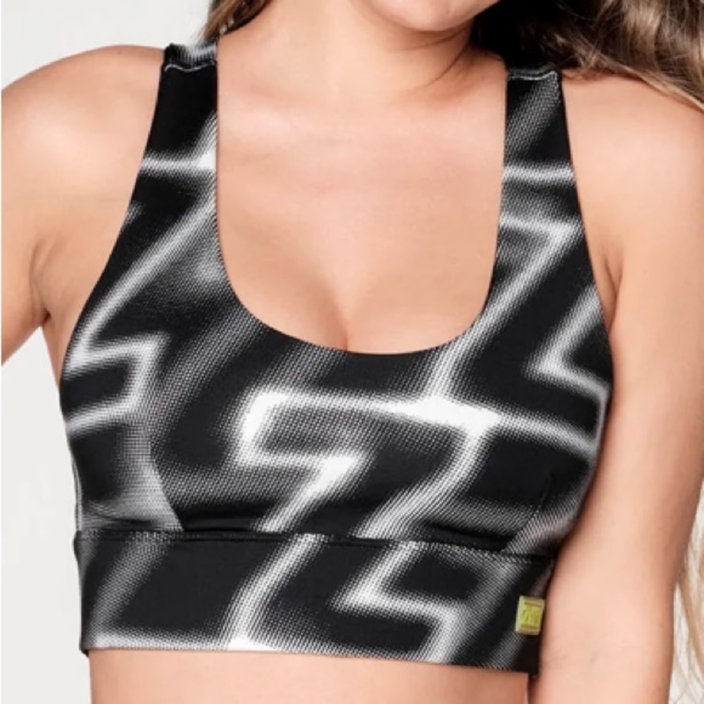 ZUMBA SCOOP BRA - LIKE NEW/SIZE LARGE